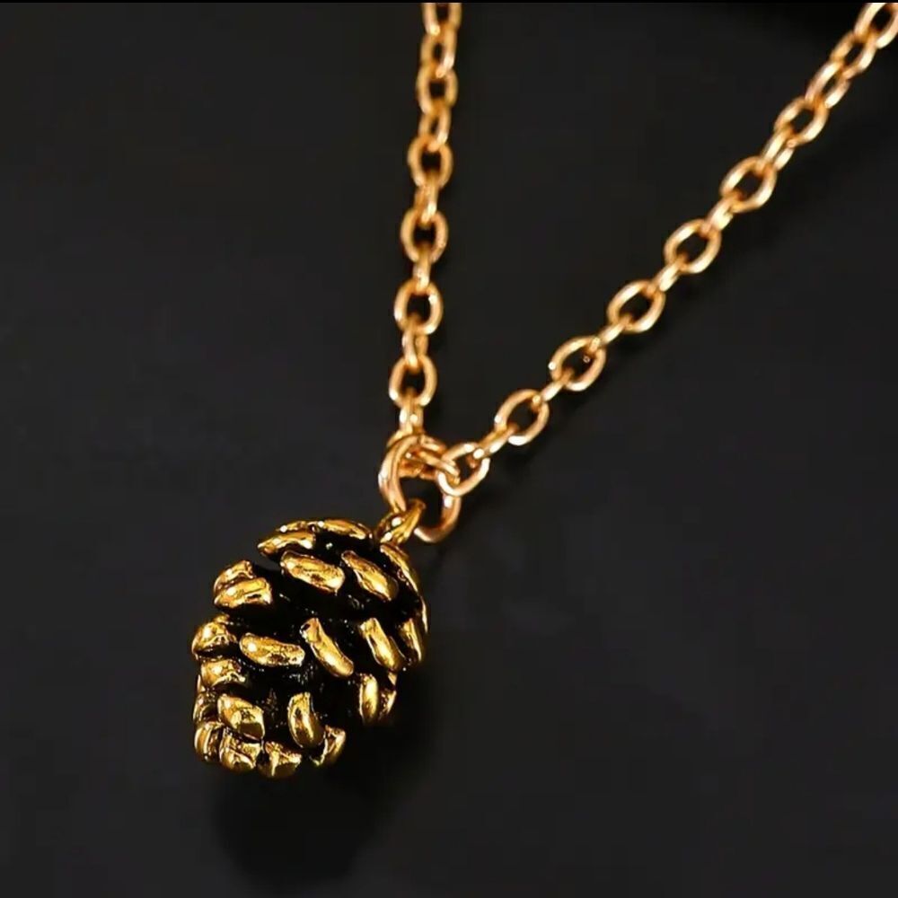 Elegant 14K Gold-Plated Pine Cone Pinecone Necklace - Goldtone